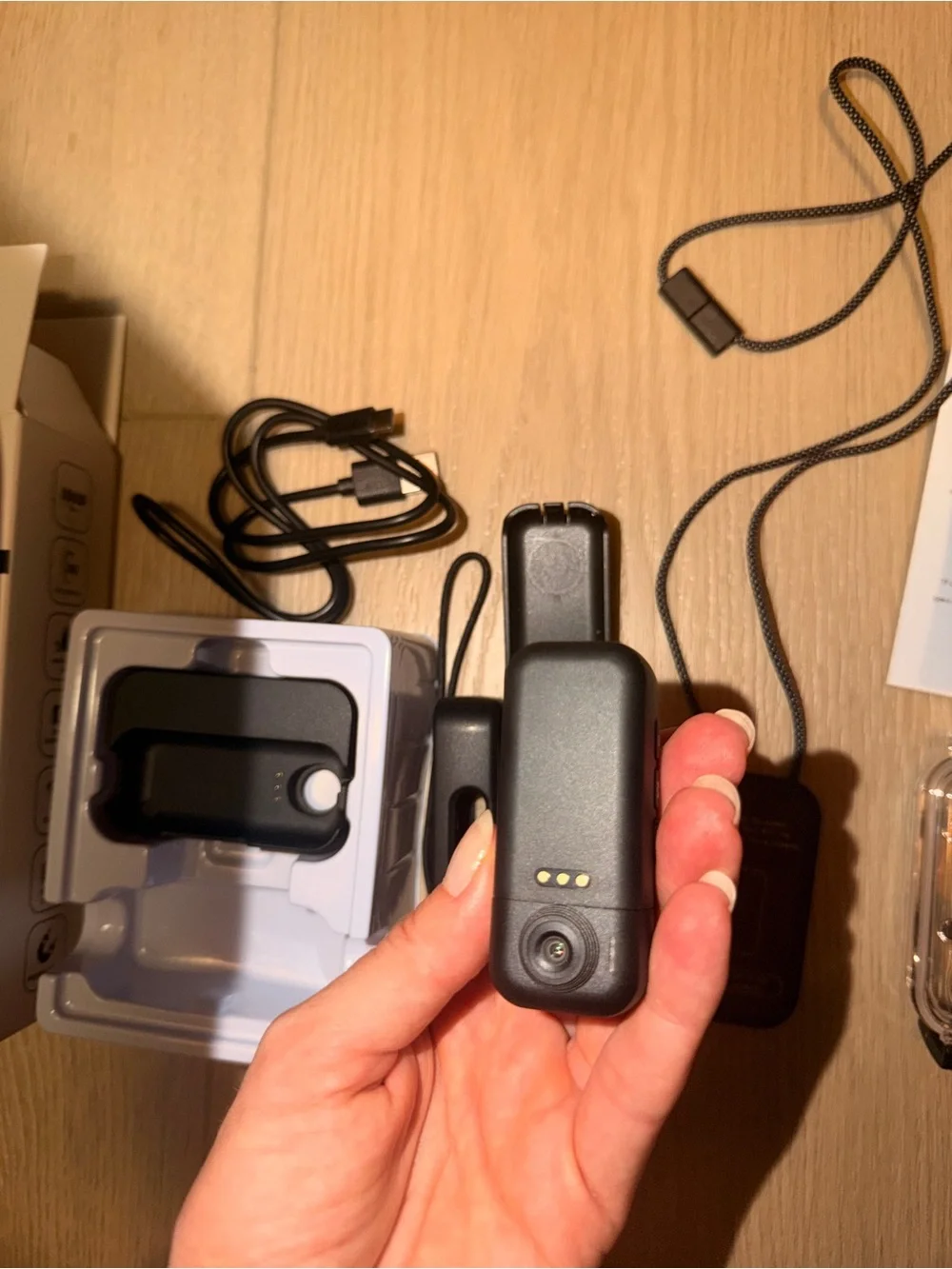 Thumb Action Camera, POV Camera Hands-Free Recording 180 rotating length